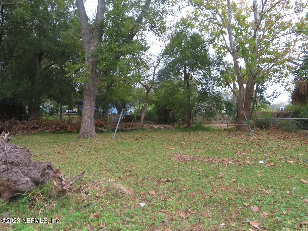 5613 Bree Road Jacksonville, FL 32209 - Photo 3 of 16 IMG_1399