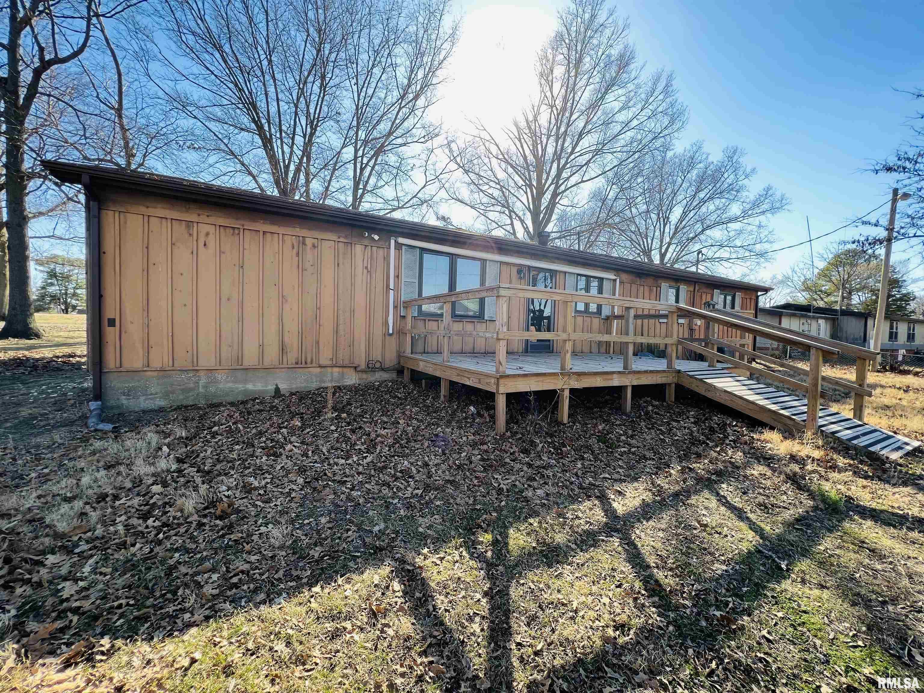 704 Briddick Street Eldorado, IL 62930 - Photo 8 of 24