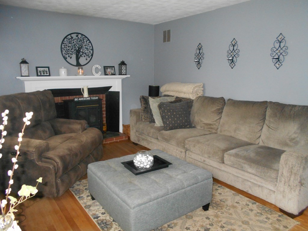 191 West Allen Ridge Road Springfield, MA 01118 - Photo 4 of 30