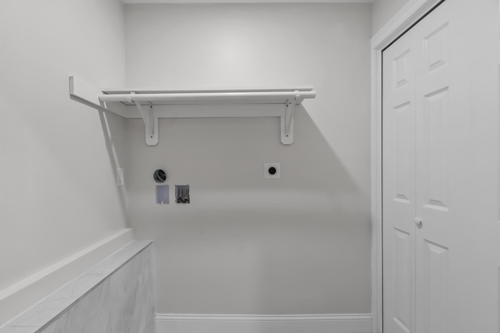 62 Queensland Road Billerica, MA 01862 - Photo 25 of 35