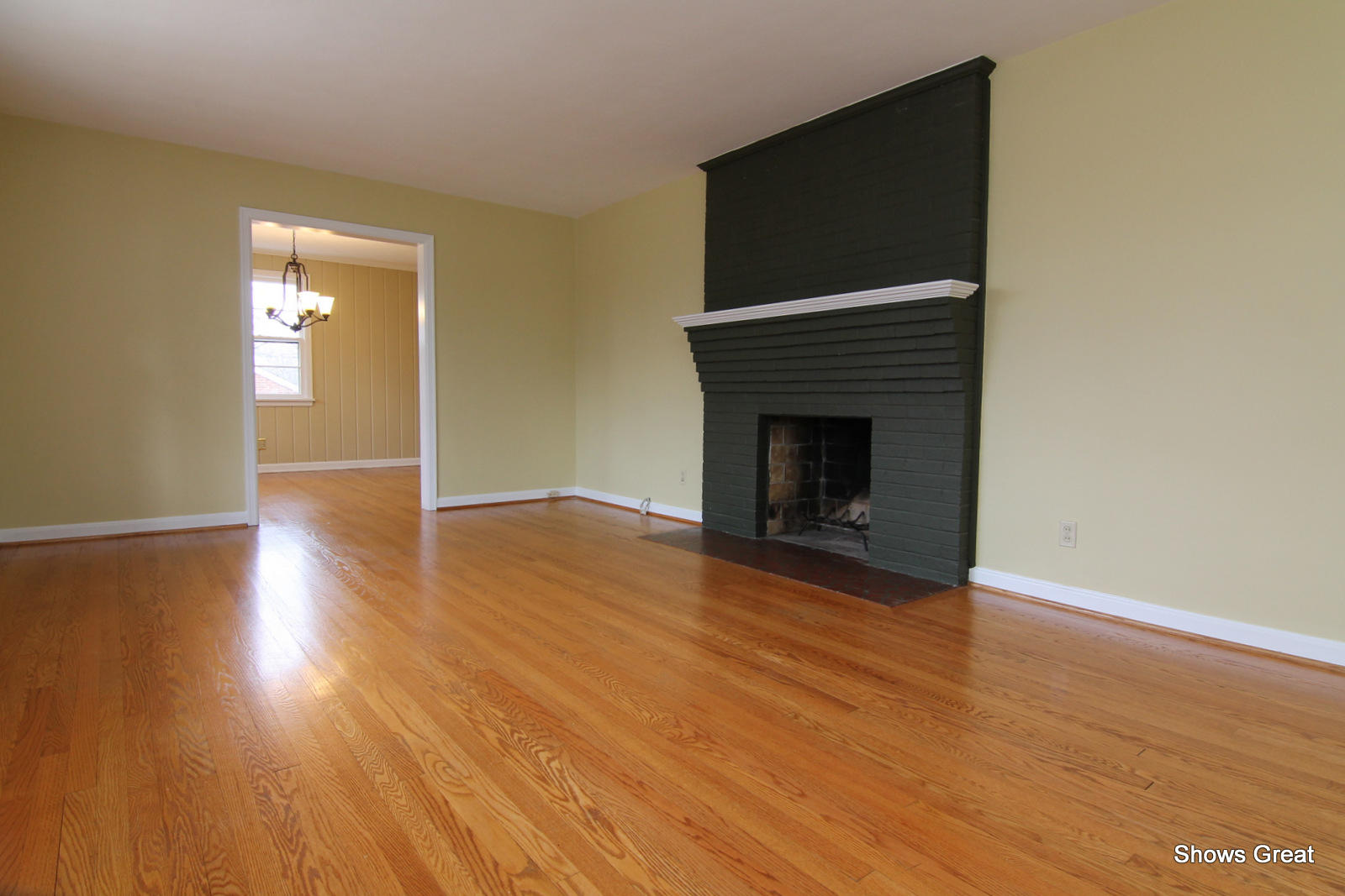 3420 Wedgewood Road Southwest Roanoke, VA 24018 - Photo 3 of 34 IMG_7830