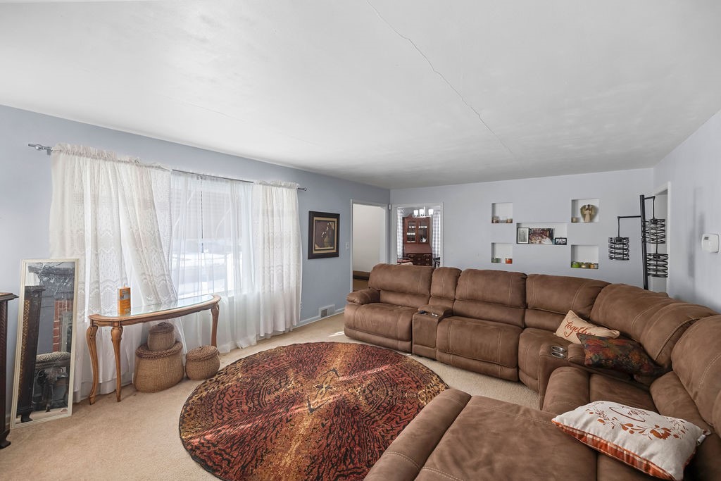 1034 North Oakland Avenue Decatur, IL 62522 - Photo 9 of 28