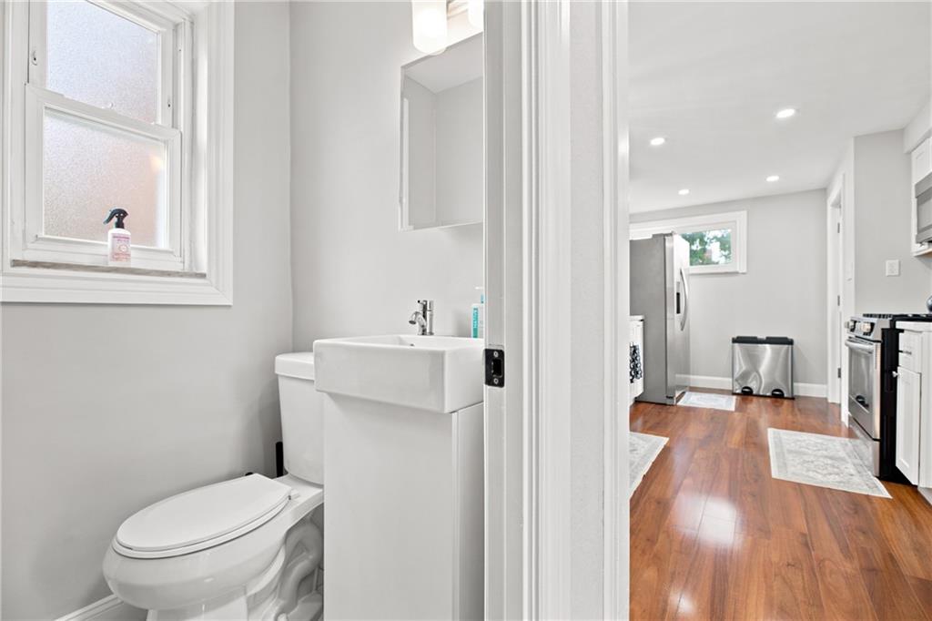 17 East Willock Road Pittsburgh, PA 15227 - Photo 12 of 37 Gallery Image 12