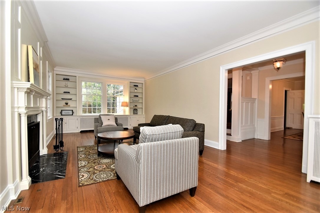 2855 Weybridge Road Cleveland, OH 44120 - Photo 3 of 33