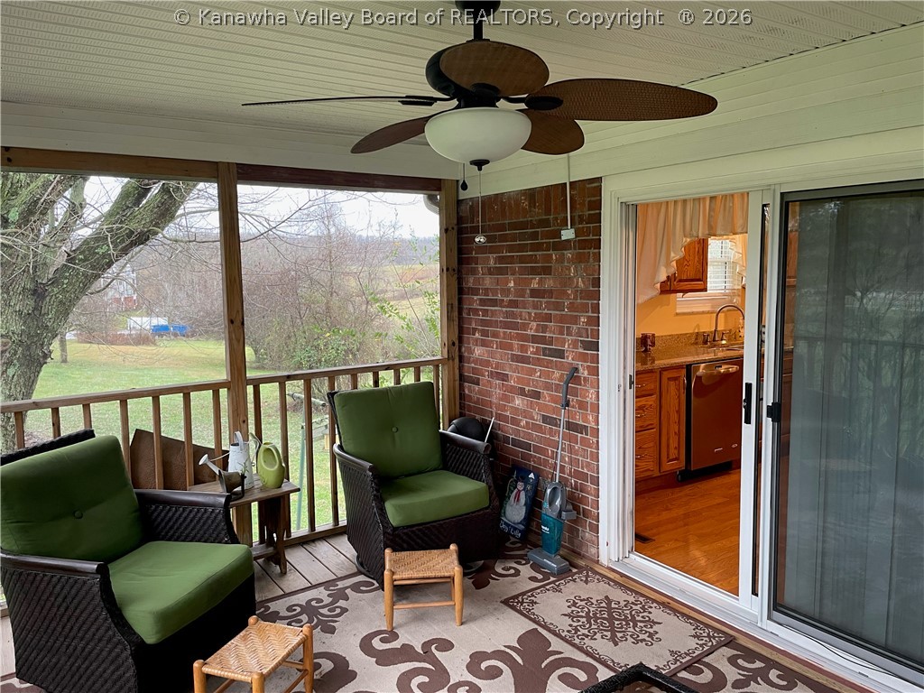 156 Hedrick Road Scott Depot, WV 25560 - Photo 9 of 17 Gallery Image 9
