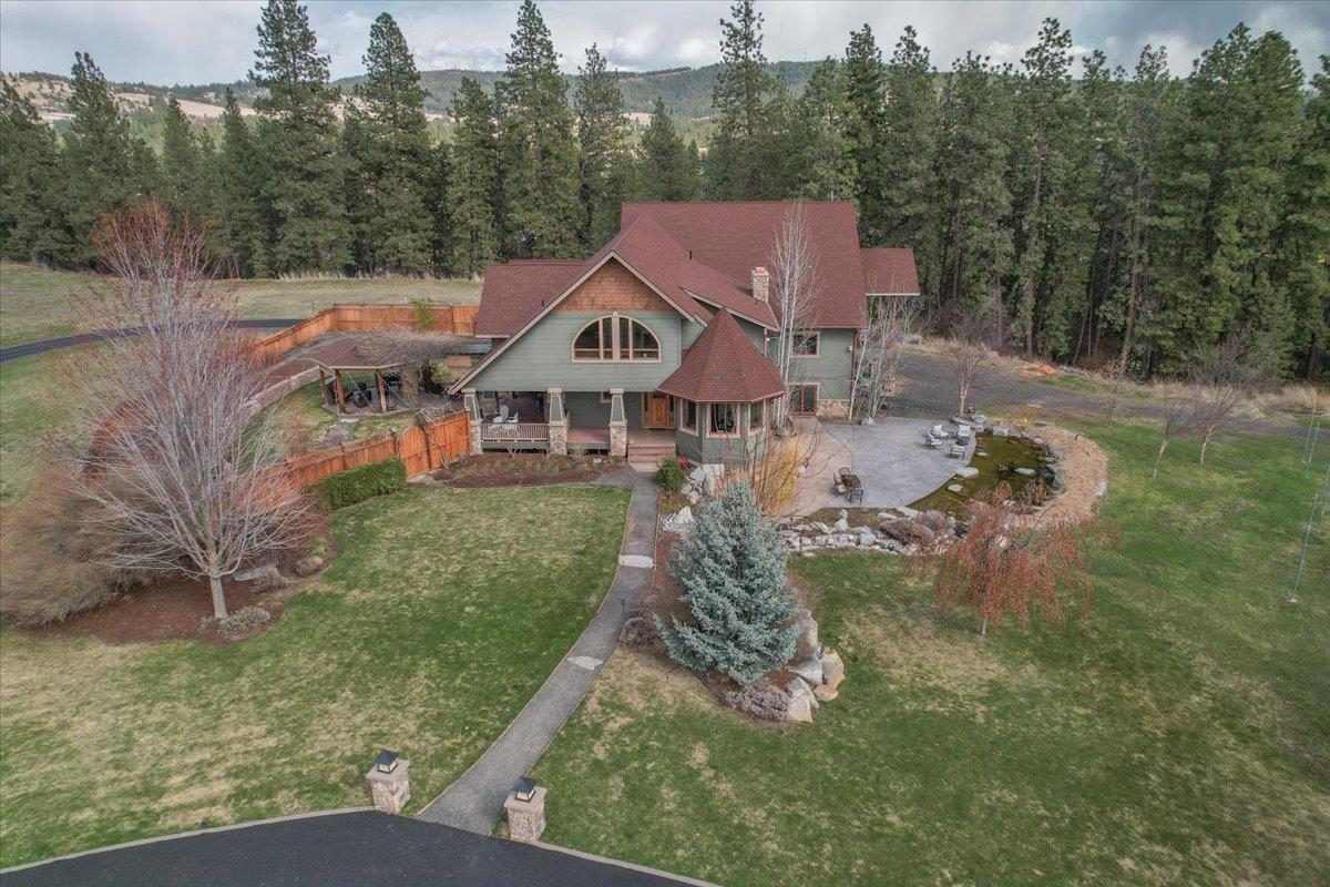7627 South Meadows Road Spokane, WA 99223 - Photo 3 of 49