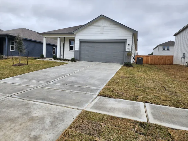 $1,890 | 31306 Gayle Prairie Oaks Street, Waller, TX 77484