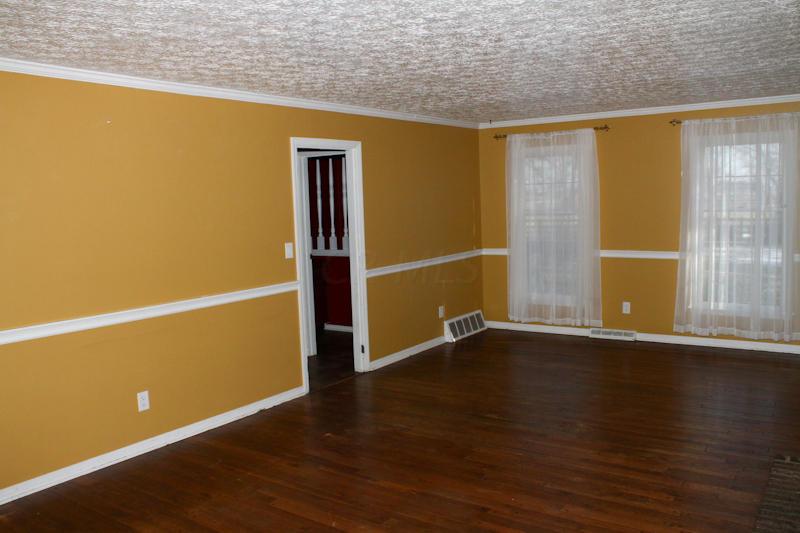 7072 Biggert Road London, OH 43140 - Photo 4 of 36