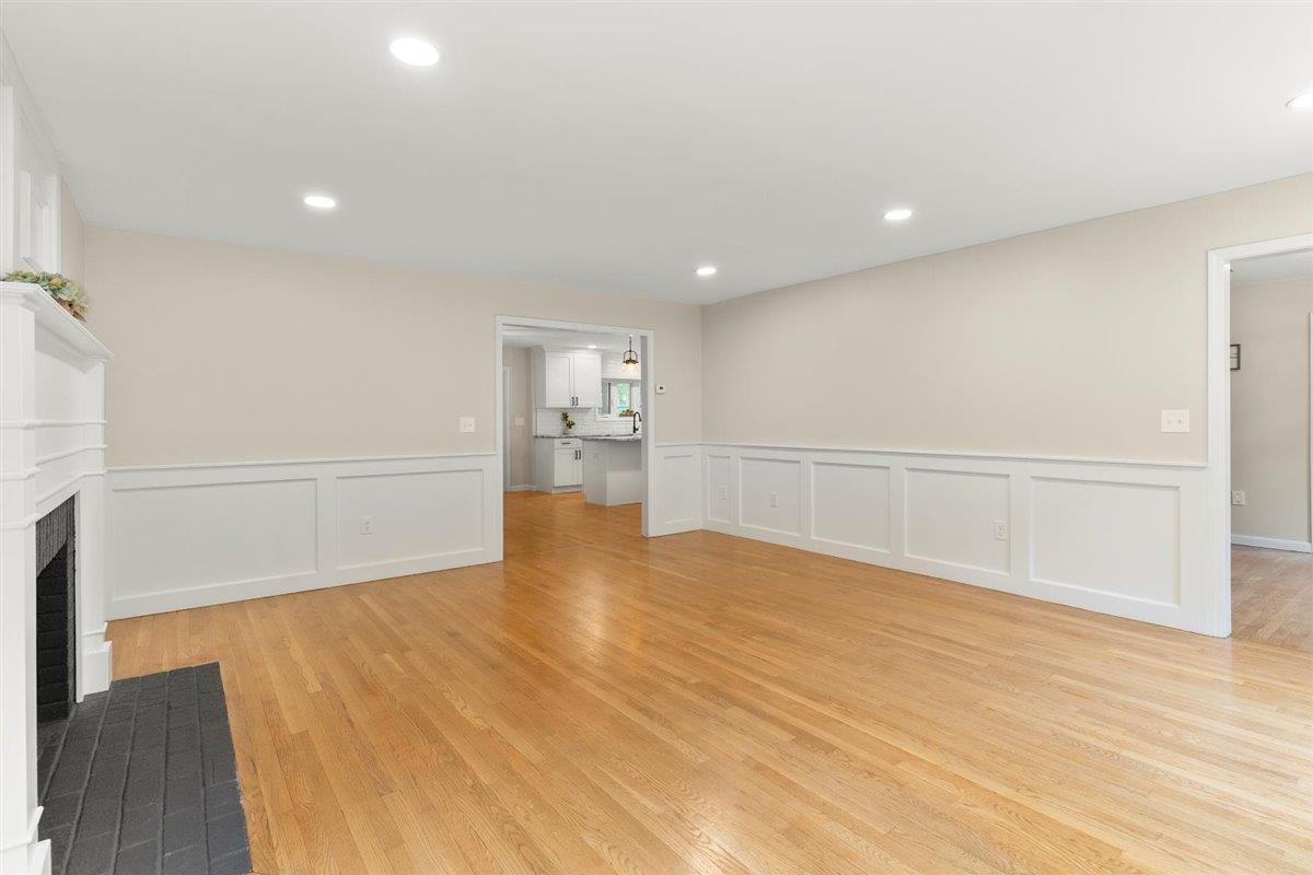 32 Brick Mill Road Bedford, NH 03110 - Photo 14 of 40