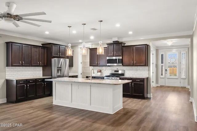 $650,000 | 1913 Discovery Loop, Panama City, FL 32405