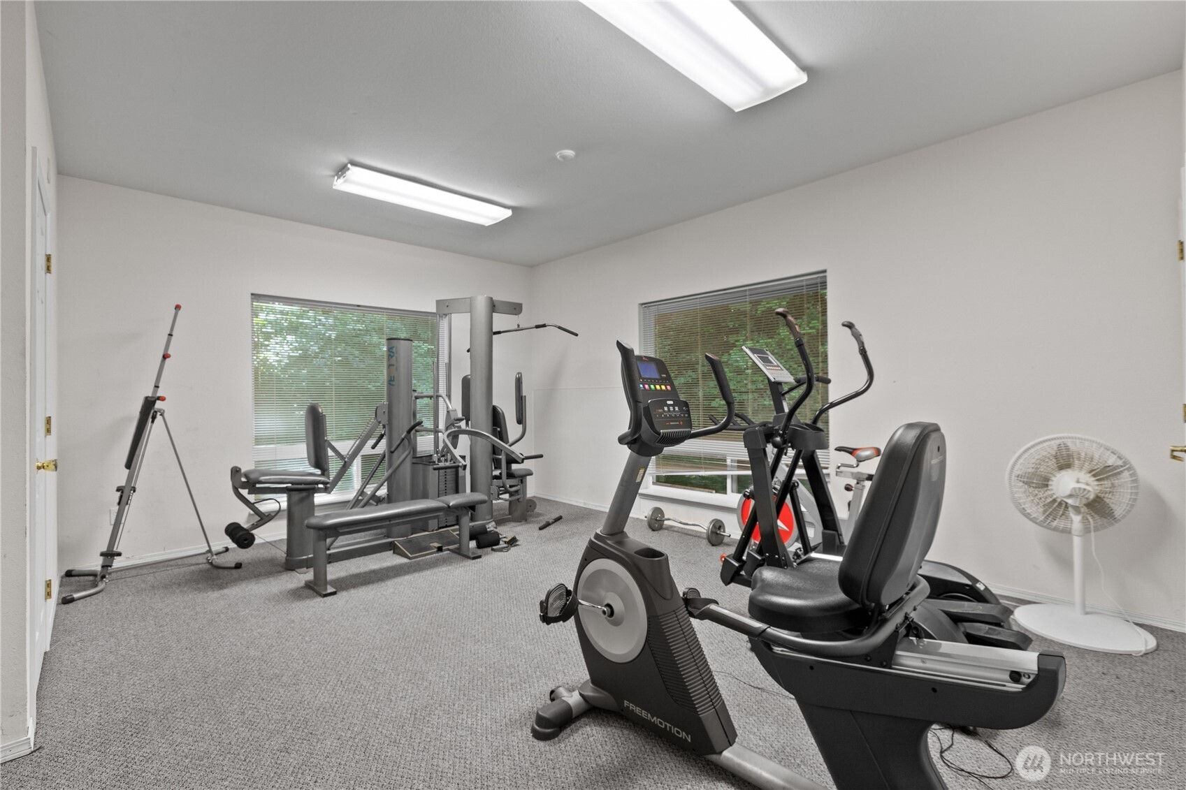 16019 Waynita Way Northeast, Unit F207 Bothell, WA 98011 - Photo 31 of 39 a view of a room with gym equipment