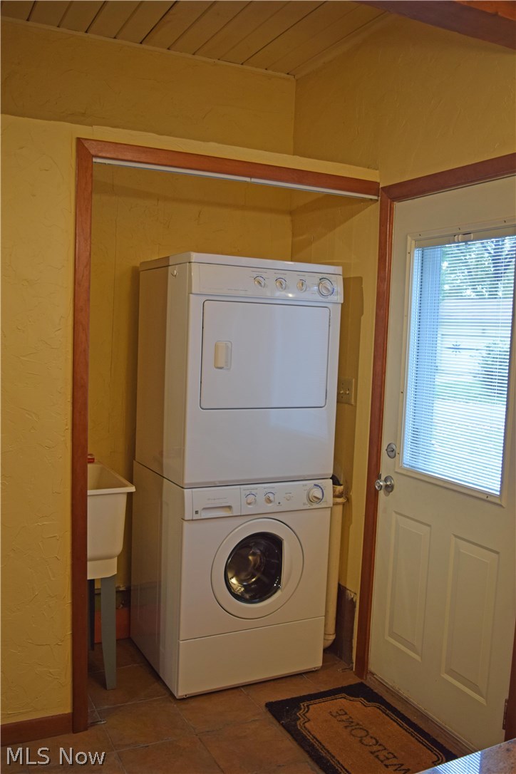 2 Nepahwin Road Timberlake, OH 44095 - Photo 11 of 24 Gallery Image 11