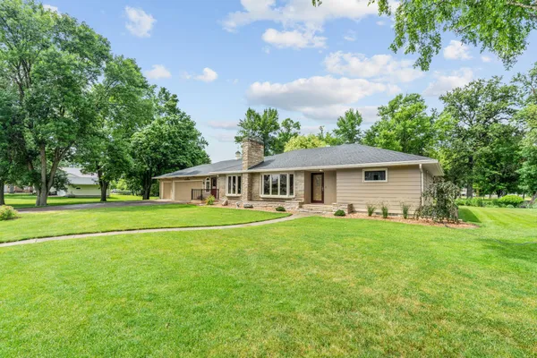 $379,000 | 719 Park Avenue, Hamburg, MN 55339