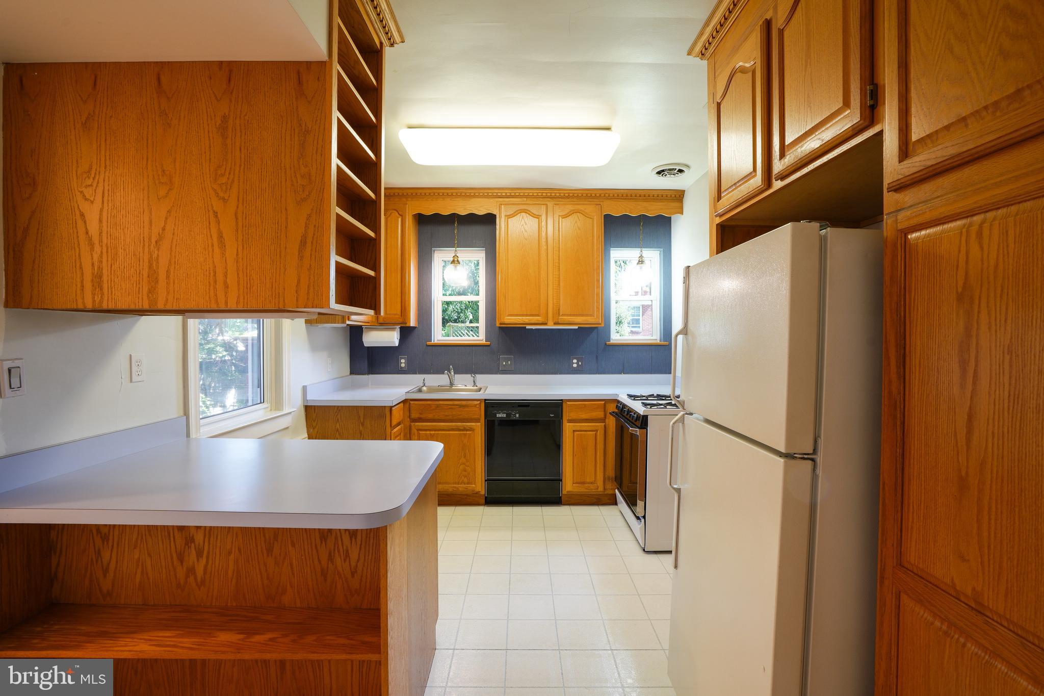 6339 Frederick Road Baltimore, MD 21228 - Photo 16 of 33 Gallery Image 16
