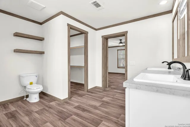 $334,900 | 136 Syrah Street, La Vernia, TX 78121