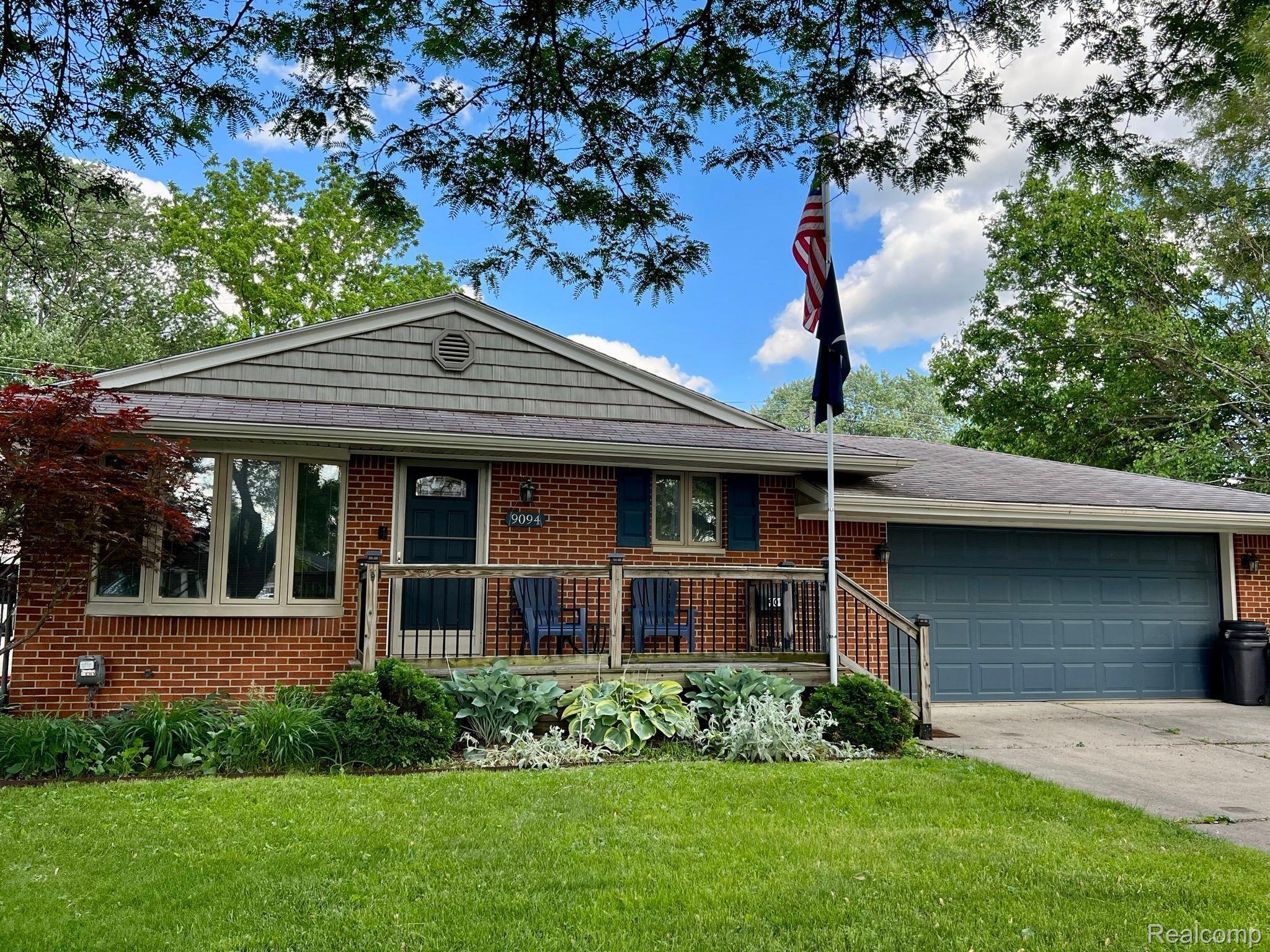 9094 Henry Ruff Road Livonia, MI 48150 - Photo 2 of 47 Gallery Image 2
