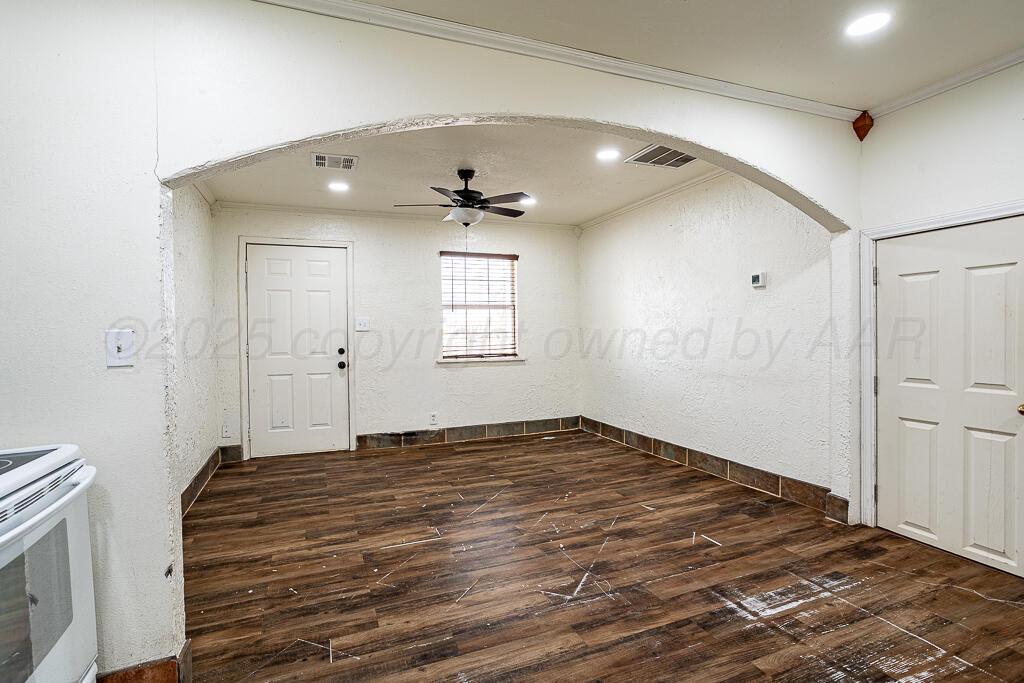 2501 Spruce Street Amarillo, TX 79103 - Photo 5 of 15 a view of a livingroom with a window