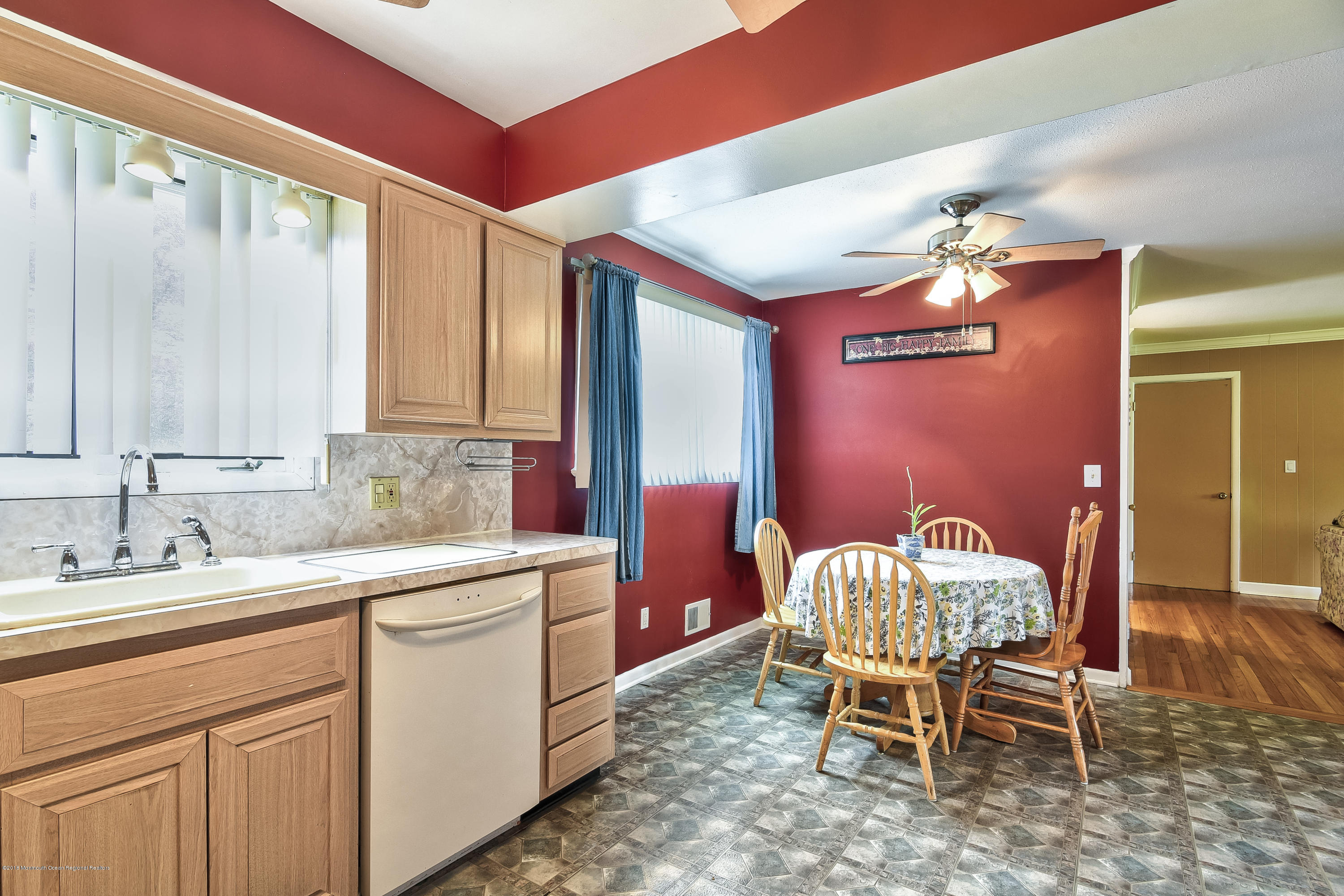 331 Stillwells Corner Road Freehold, NJ 07728 - Photo 2 of 21 008_Kitchen