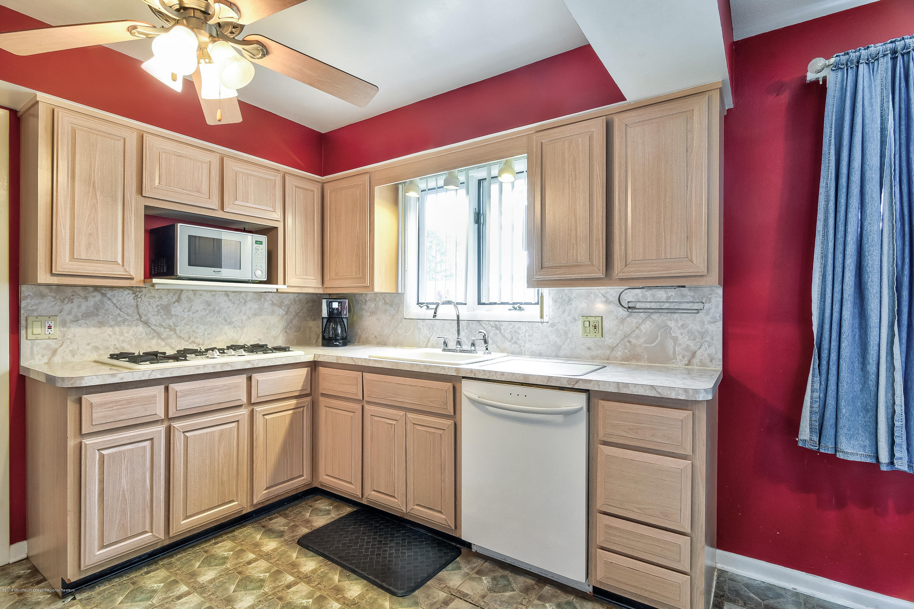 331 Stillwells Corner Road Freehold, NJ 07728 - Photo 3 of 21 009_Kitchen