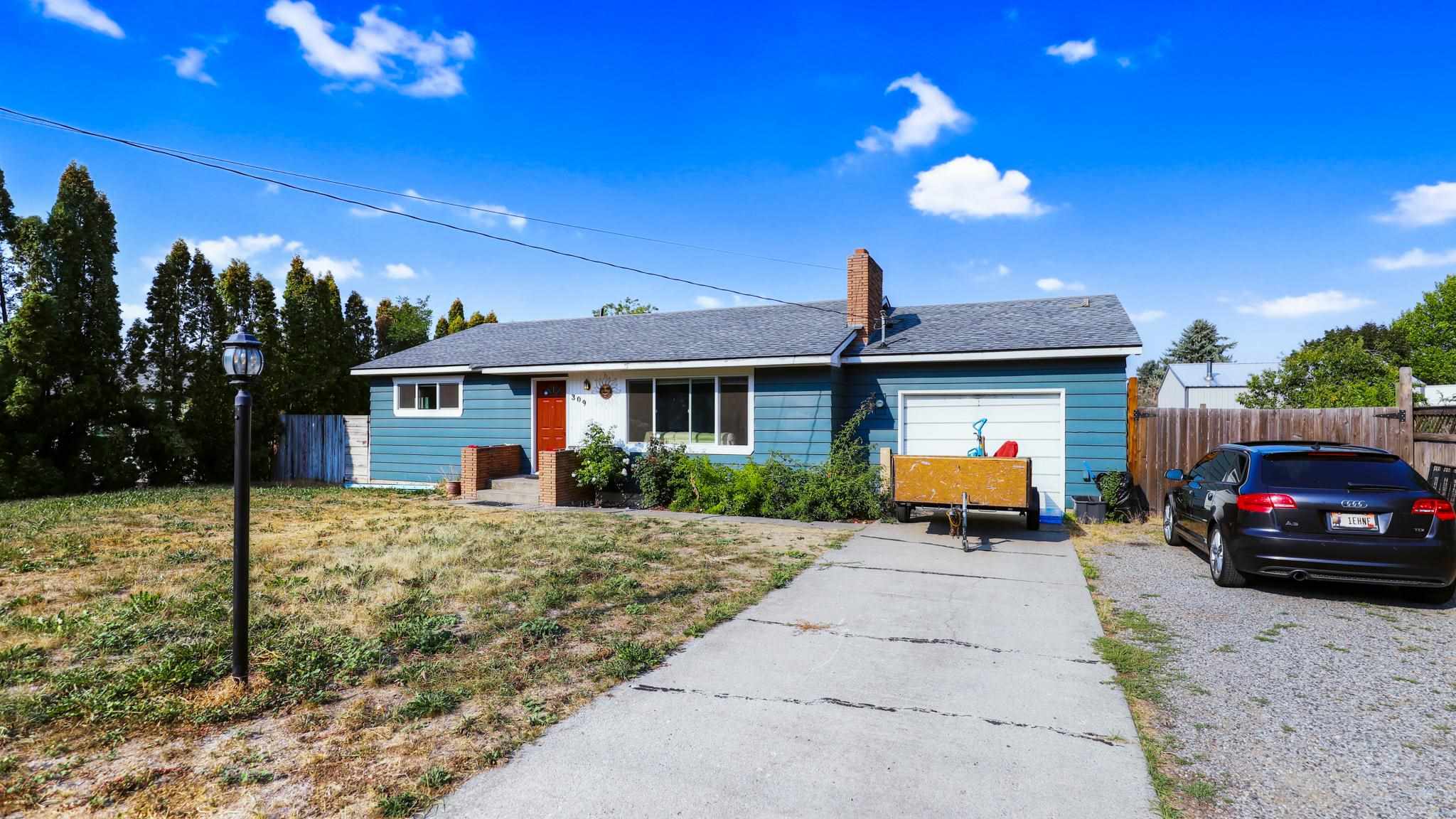 309 North McCabe Road Spokane Valley, WA 99216 - Photo 2 of 32