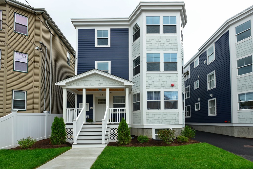 13 Ruthven Street, Unit 3 Boston, MA 02121 - Photo 1 of 21