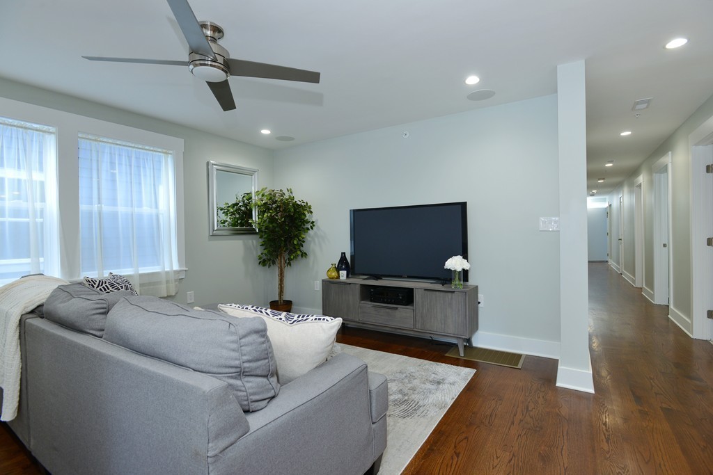 13 Ruthven Street, Unit 3 Boston, MA 02121 - Photo 4 of 21