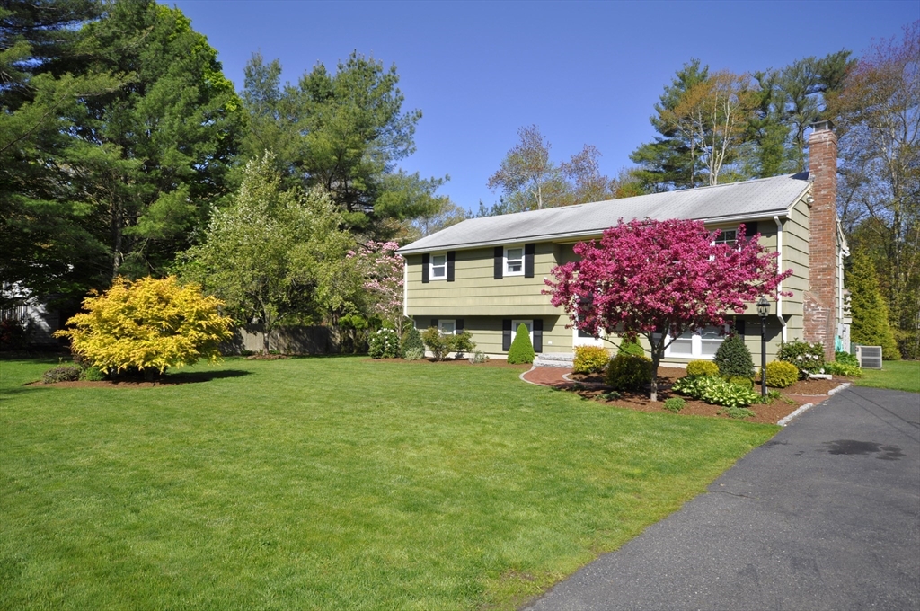 35 College Road Bridgewater, MA 02324 - Photo 2 of 27 Gallery Image 2