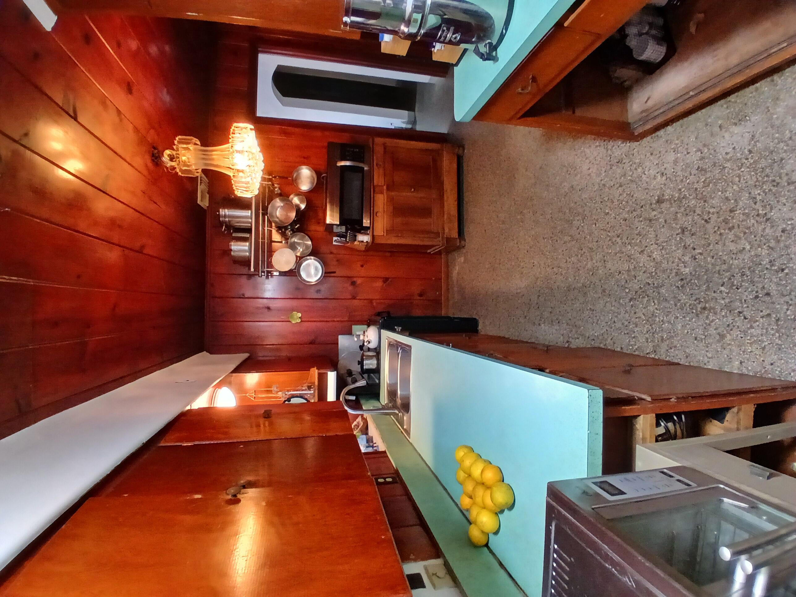 239 Gulfstream Boulevard Boynton Beach, FL 33435 - Photo 2 of 6 Kitchen