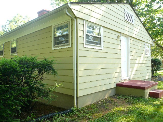 220 River Road Waynesboro, VA 22980 - Photo 4 of 12 Gallery Image 4