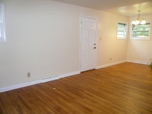 220 River Road Waynesboro, VA 22980 - Photo 8 of 12 Gallery Image 8
