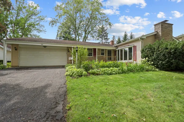$439,900 | 458 Patton Drive, Buffalo Grove, IL 60089
