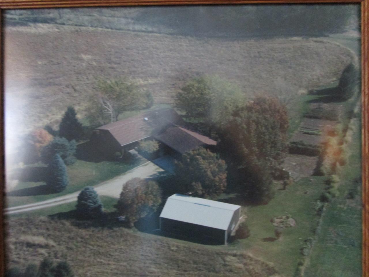 18282 Frog Pond Road Fulton, IL 61252 - Photo 2 of 24