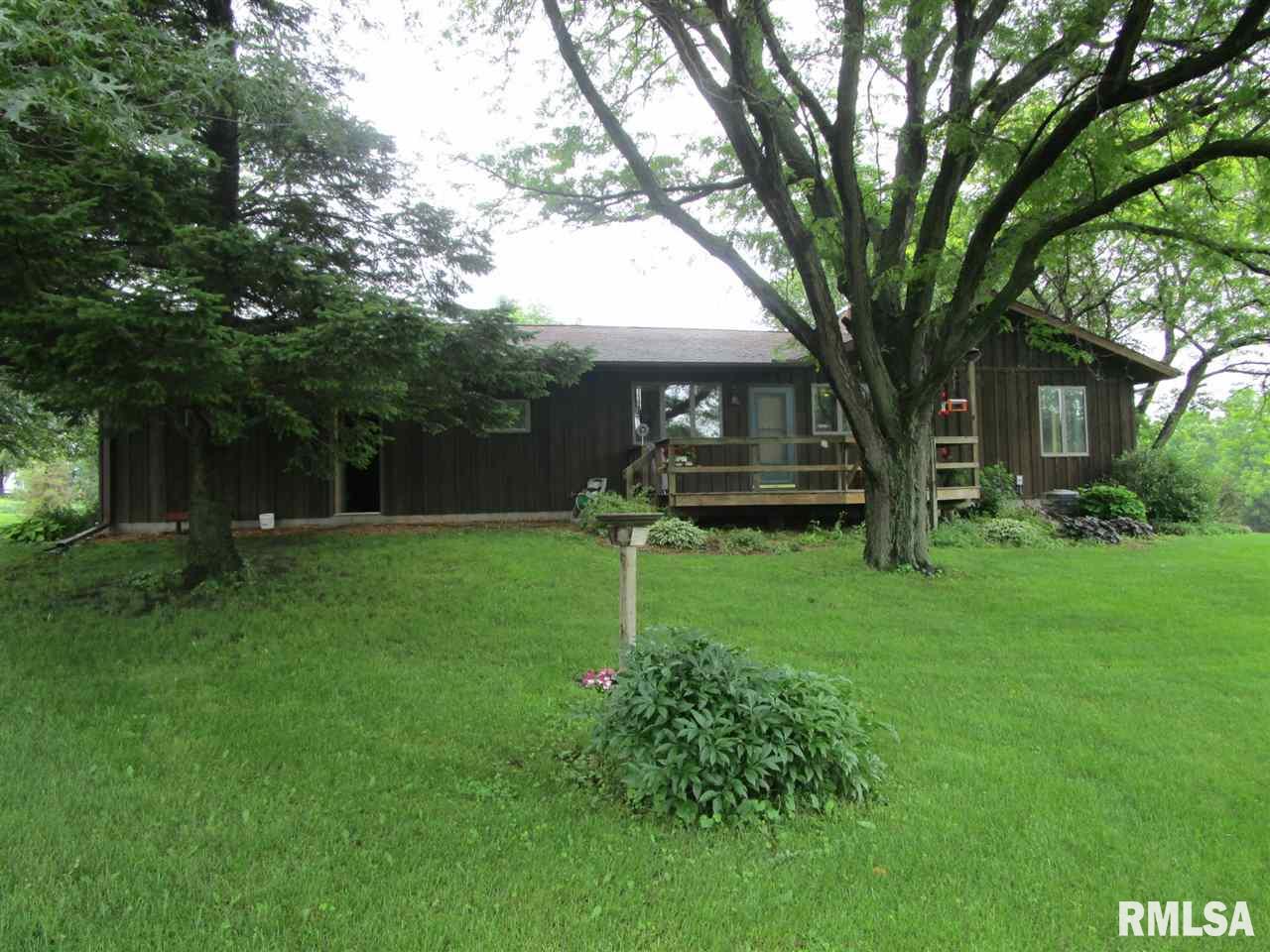 18282 Frog Pond Road Fulton, IL 61252 - Photo 3 of 24