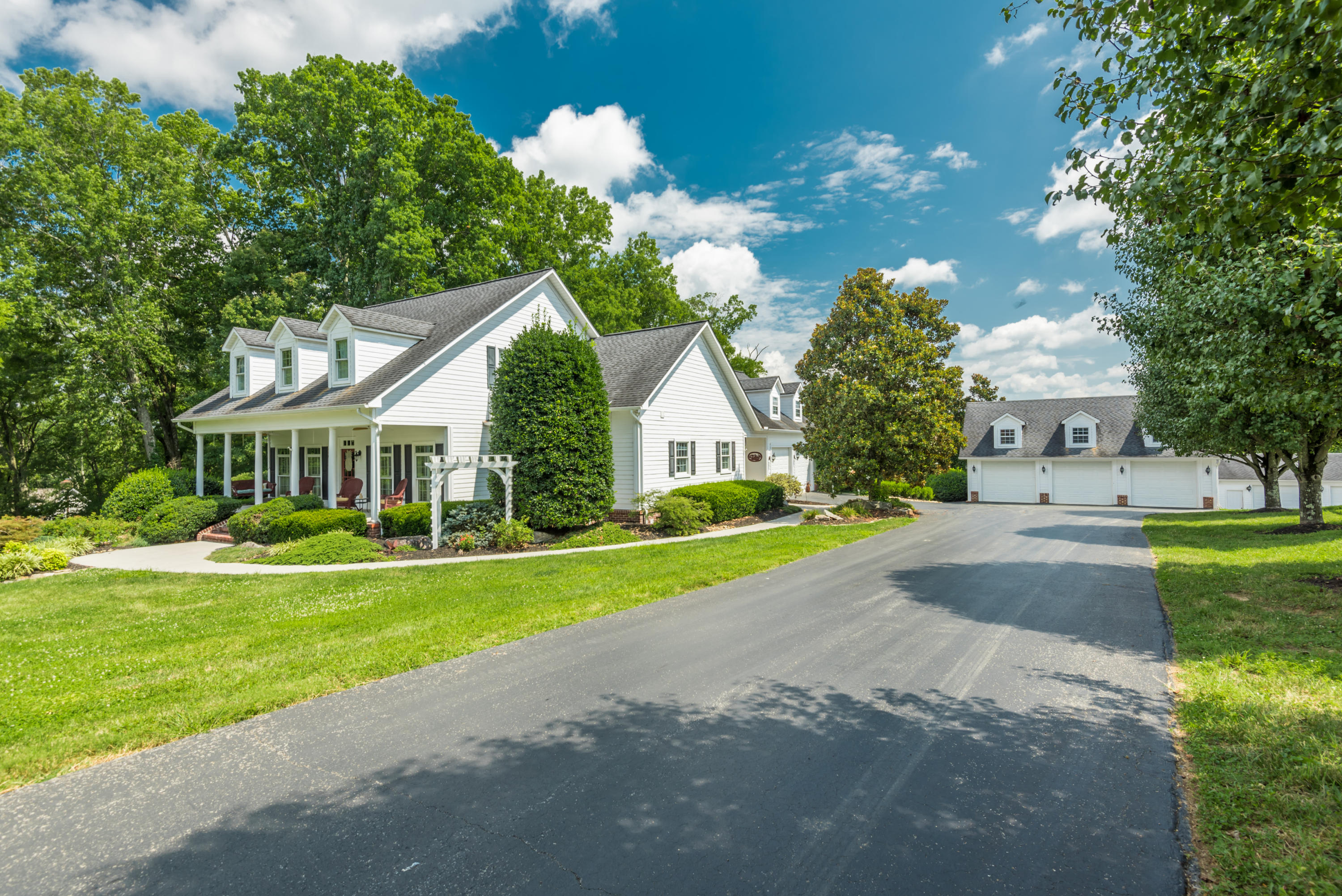 125 Lone Ridge Lane Clinton, TN 37716 - Photo 3 of 37 125LoneRidge-61