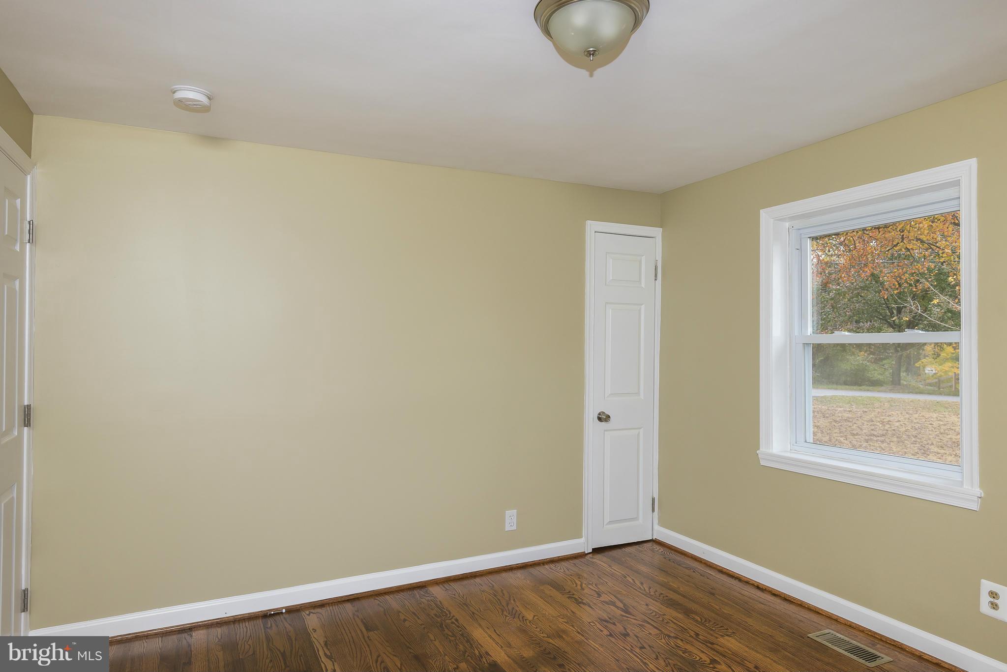 1840 Division Road Pasadena, MD 21122 - Photo 16 of 30 Bedroom