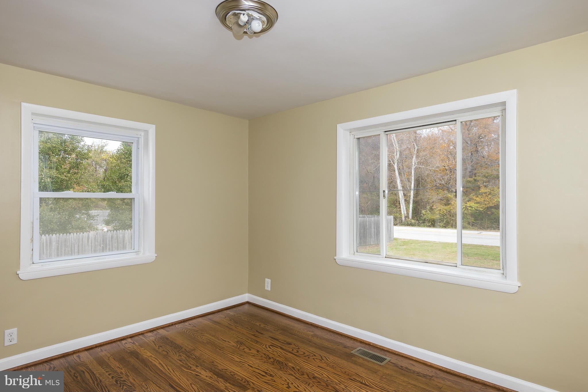 1840 Division Road Pasadena, MD 21122 - Photo 19 of 30 Bedroom