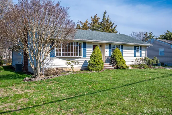 $659,900 | 17 Bartha Avenue, Edison, NJ 08817