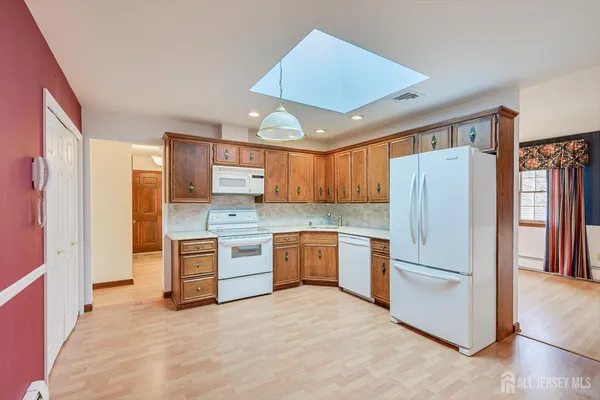 $659,900 | 17 Bartha Avenue, Edison, NJ 08817