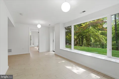 $1,000,000 | 695 Knox Road, Wayne, PA 19087