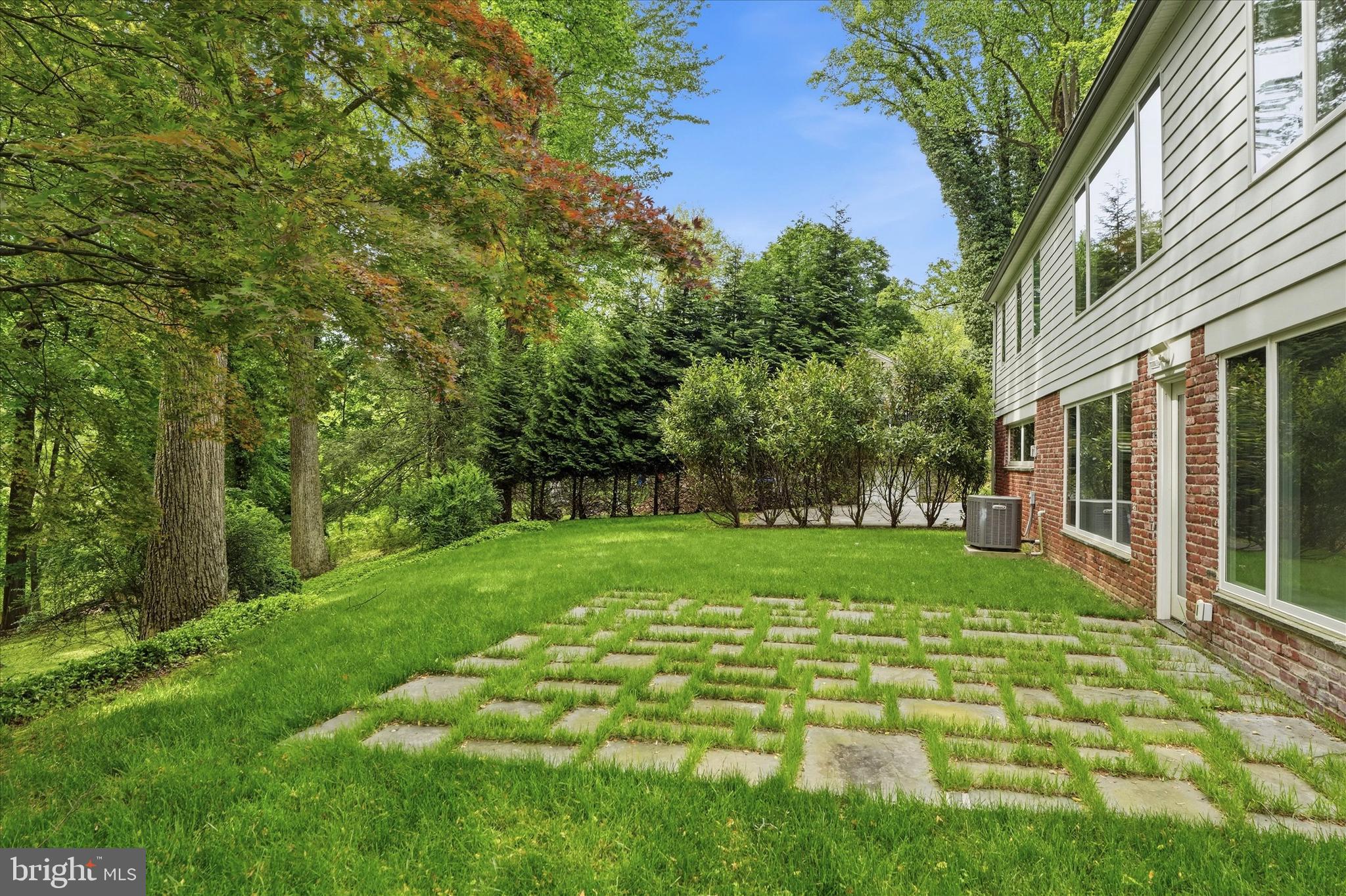 695 Knox Road Wayne, PA 19087 - Photo 29 of 45 Back yard and patio