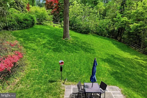 $1,000,000 | 695 Knox Road, Wayne, PA 19087