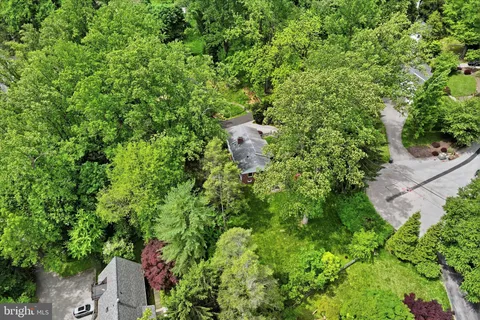 $1,000,000 | 695 Knox Road, Wayne, PA 19087