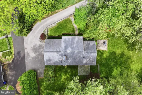 $1,000,000 | 695 Knox Road, Wayne, PA 19087