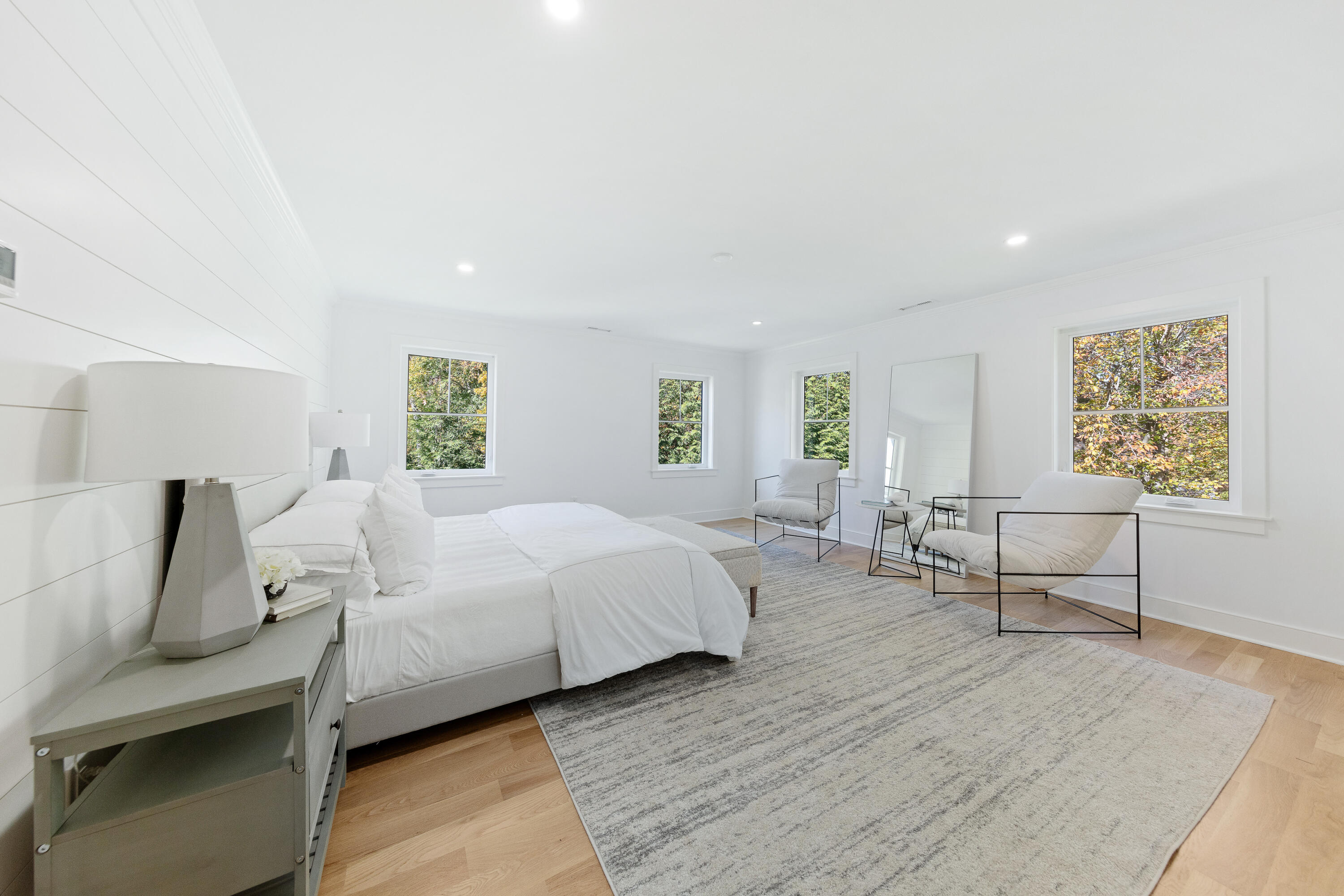 14 Edgewood Road Darien, CT 06820 - Photo 17 of 38 a room with a bed and furniture