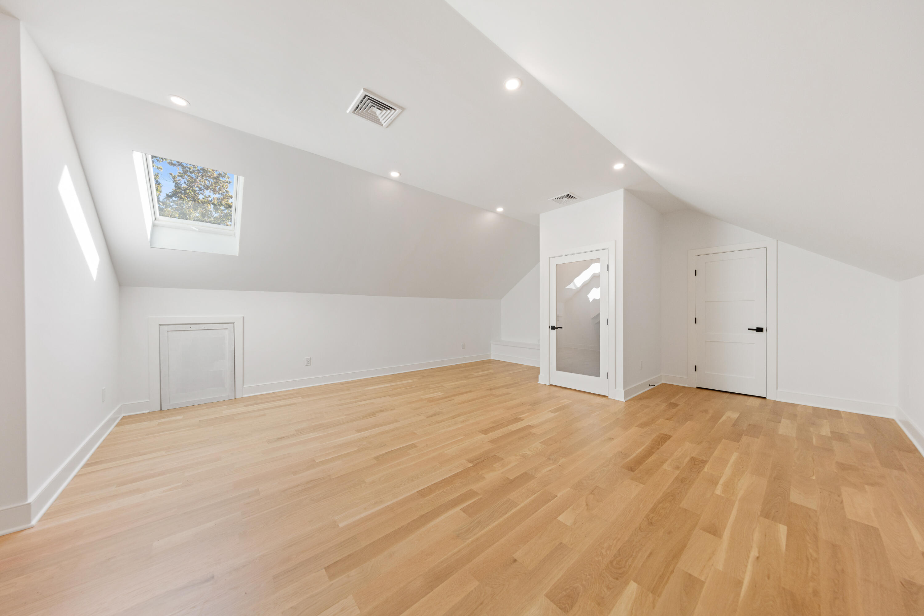 14 Edgewood Road Darien, CT 06820 - Photo 30 of 38 a view of an empty room with a window