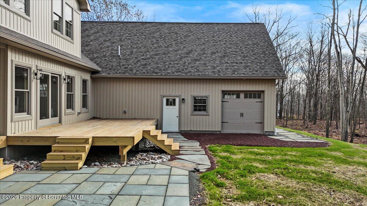 434 Summit Woods Road Moscow, PA 18444 - Photo 58 of 60 05-DJI_20251115092022_0629_D