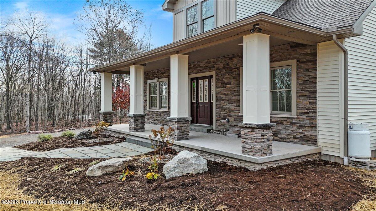 434 Summit Woods Road Moscow, PA 18444 - Photo 6 of 60 15-DJI_20251115092152_0635_D
