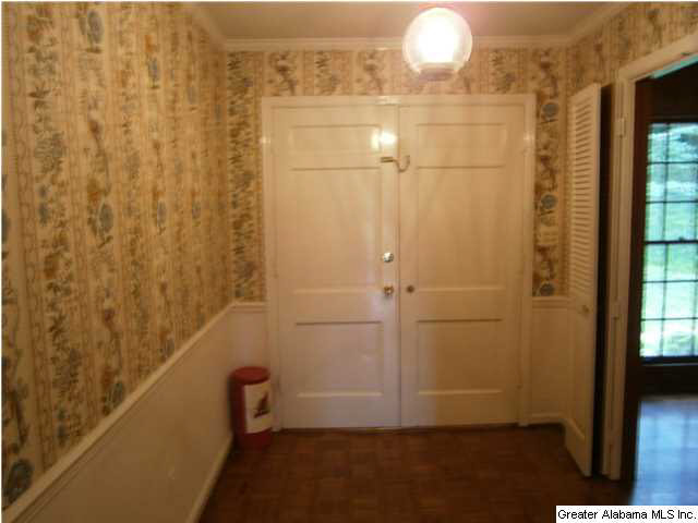 3557 Victoria Road Birmingham, AL 35223 - Photo 3 of 32