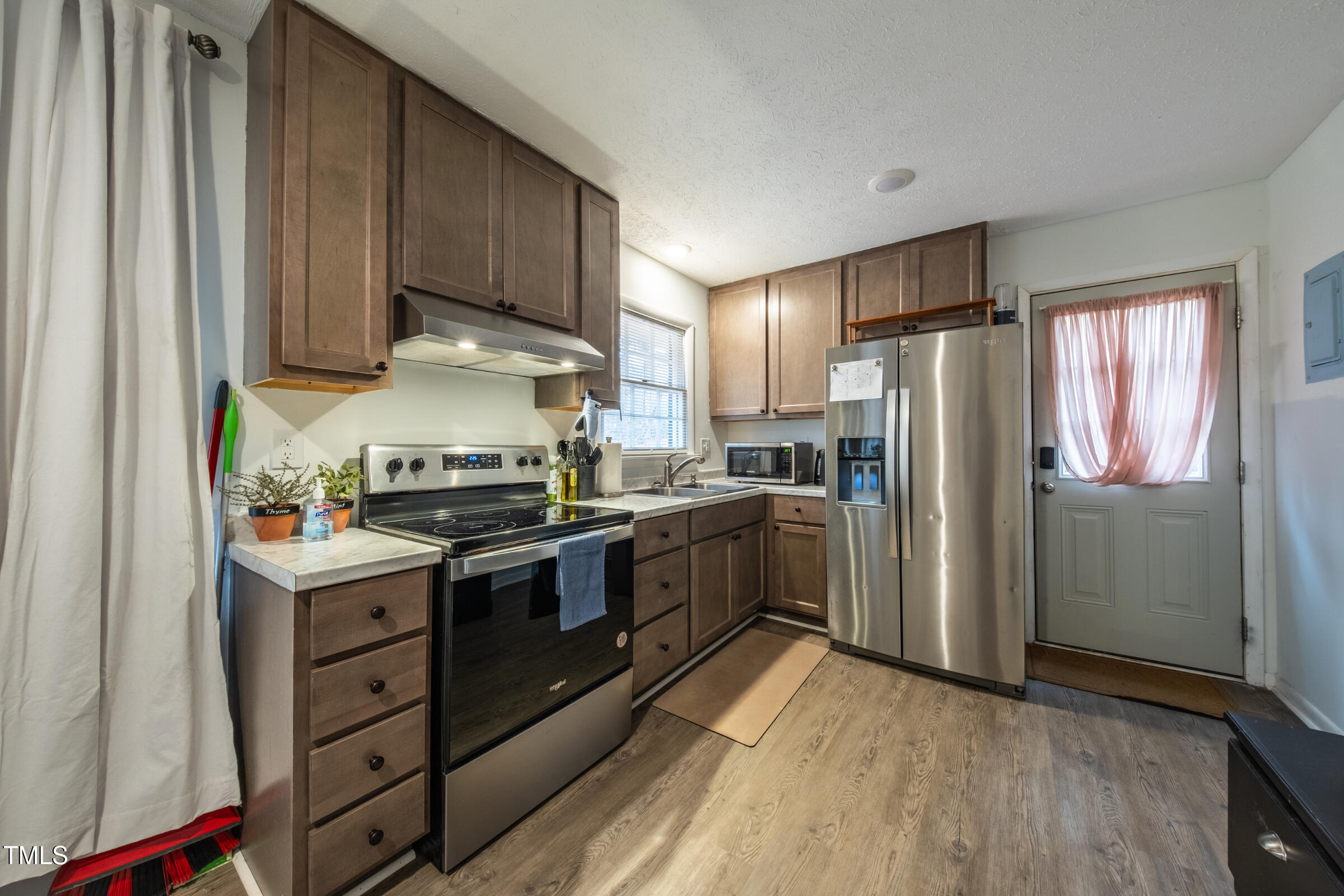 1025 Seabrook Road Raleigh, NC 27610 - Photo 9 of 33 Kitchen 3