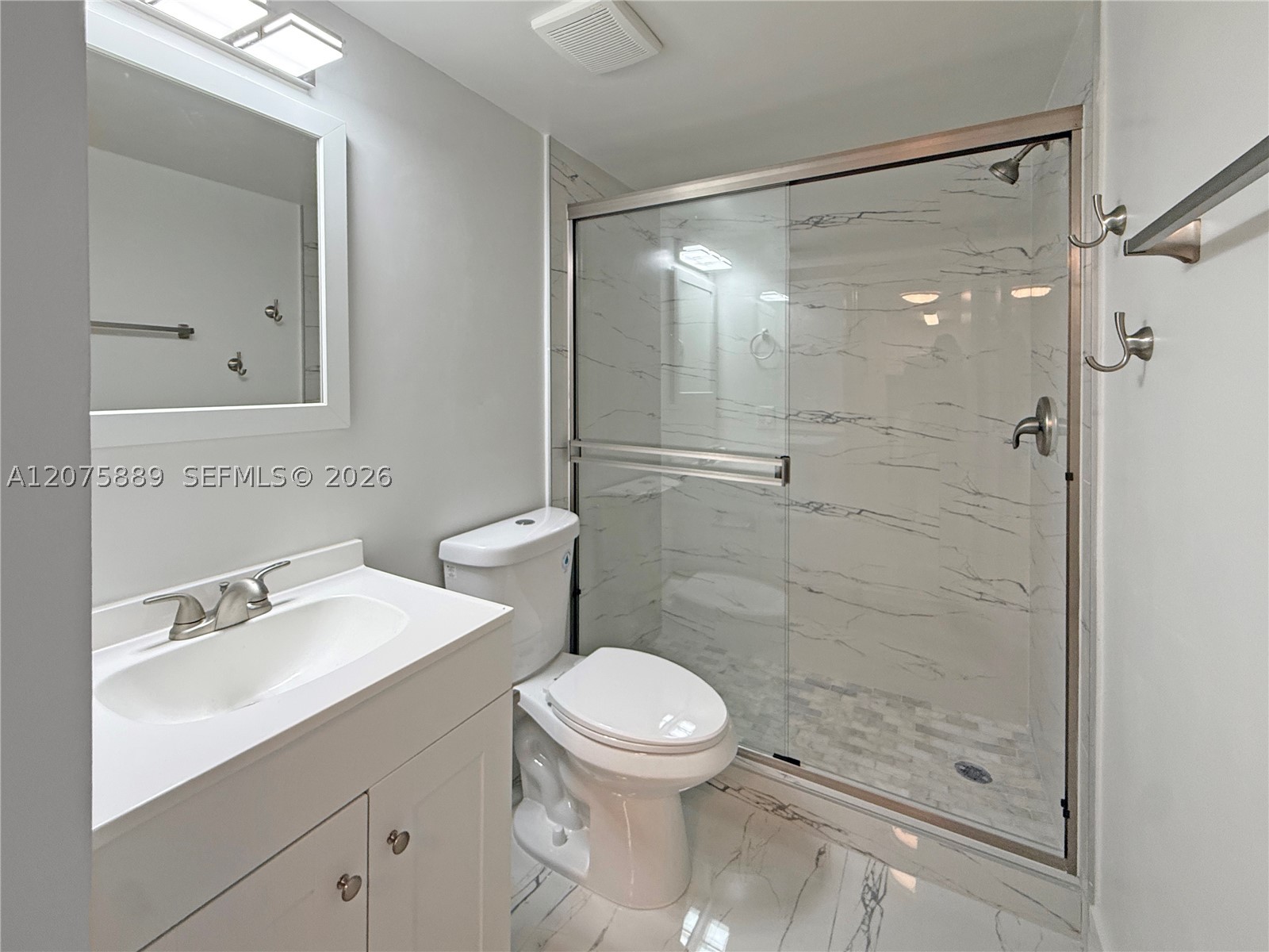 995 Southwest 84th, Unit 309 Miami, FL 33144 - Photo 11 of 27 Gallery Image 11